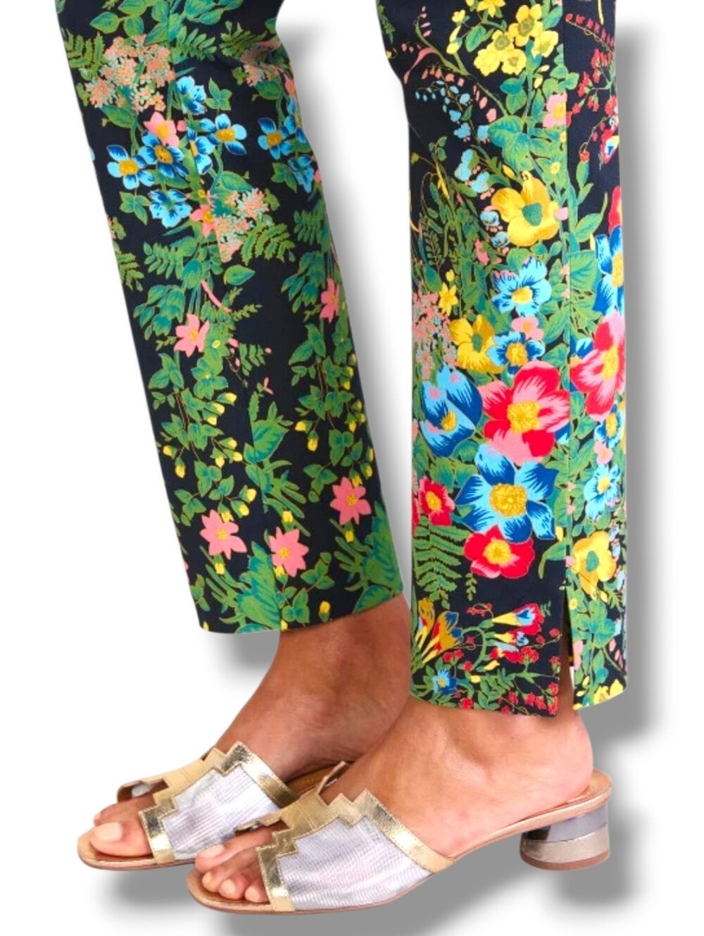 NEW Soft Surroundings Superla "In Bloom" Slim Leg Ankle Pants, Size Medium - Picture 3 of 4